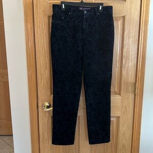 Gloria Vanderbilt - Floral Velvet Amanda Pants - Black - 12